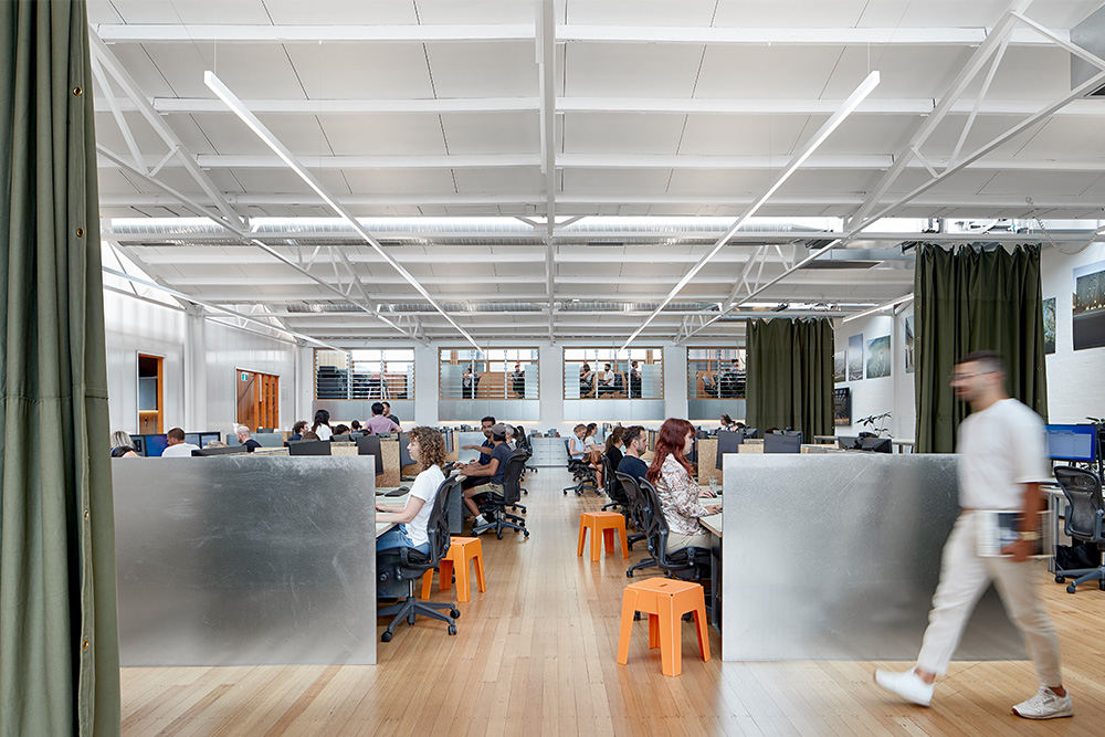 JCB Studio 4